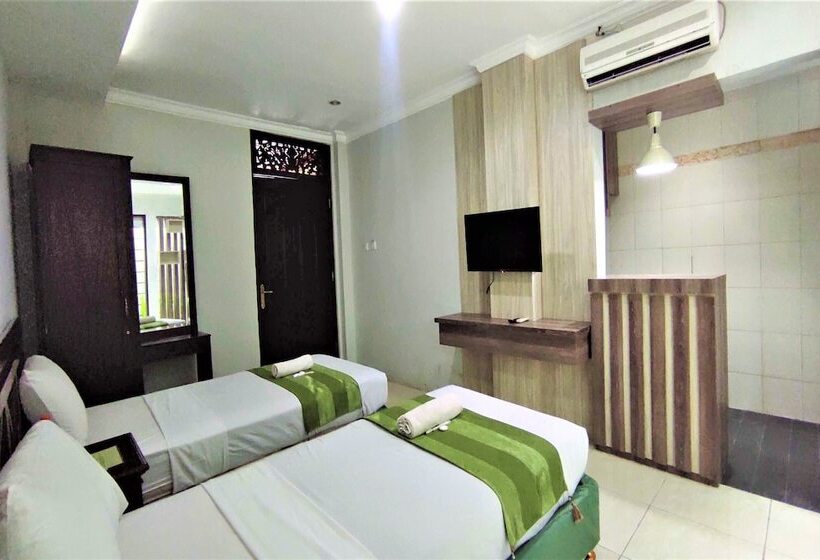 酒店 Klungkung Tower