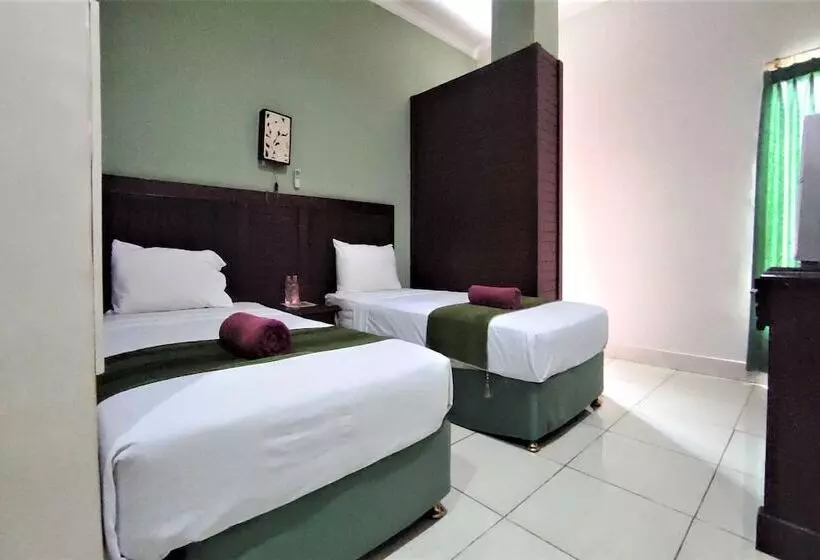 ホテル Klungkung Tower