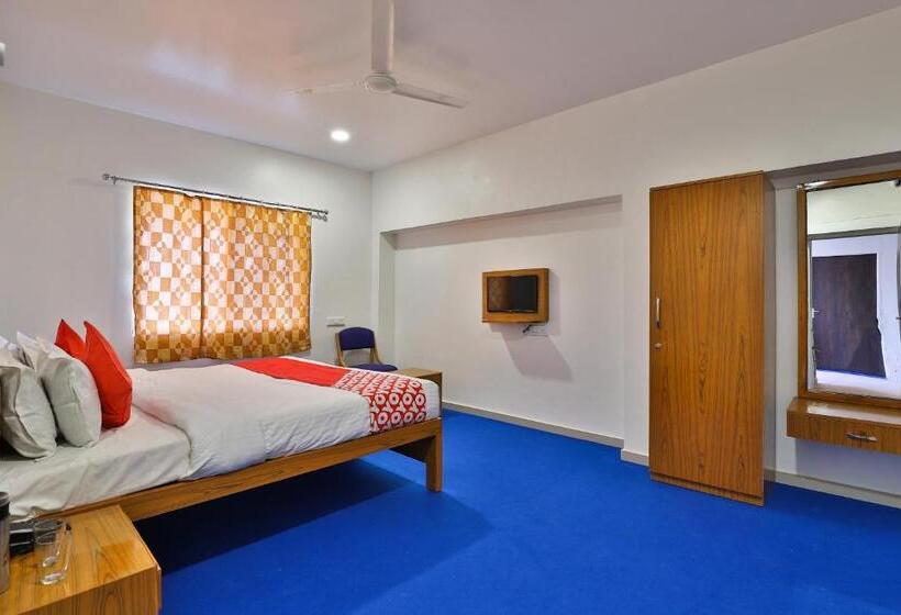 هتل Oyo 30255 Milan Party Hall