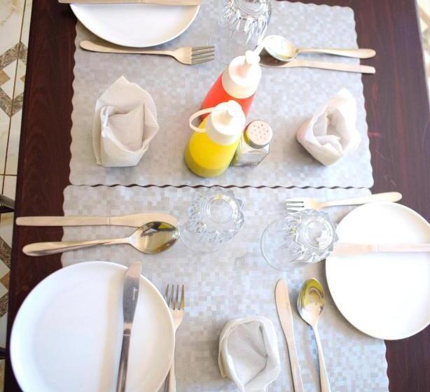 پانسیون Hopewell Guest House