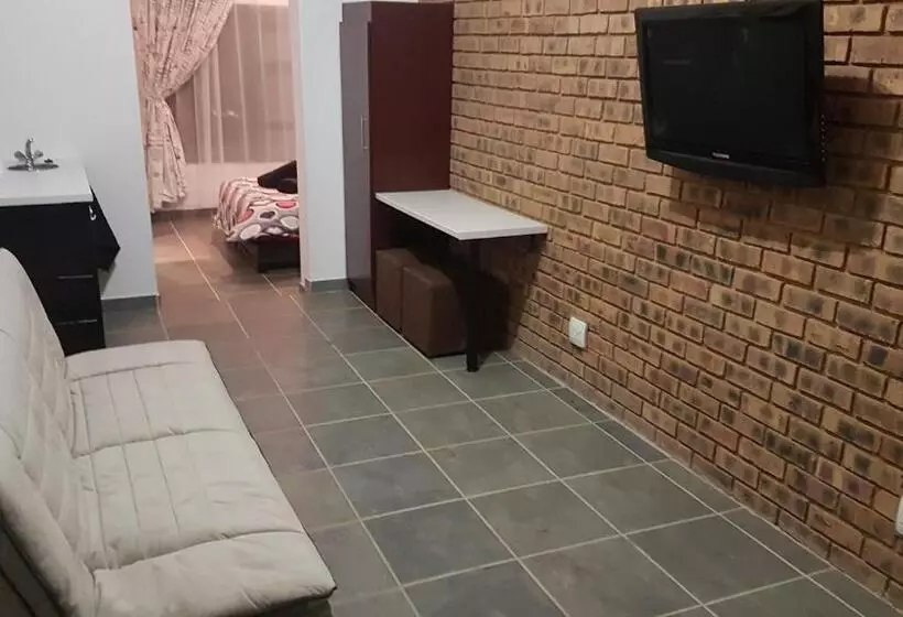 Majatalo Meadows Guesthouse