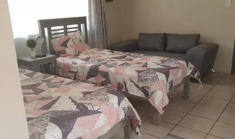 Majatalo Meadows Guesthouse