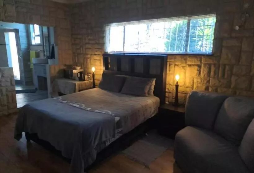 Majatalo Meadows Guesthouse