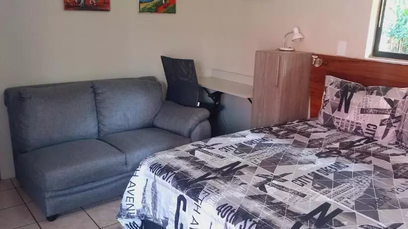 Majatalo Meadows Guesthouse