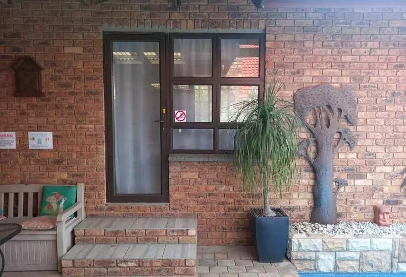 Majatalo Meadows Guesthouse