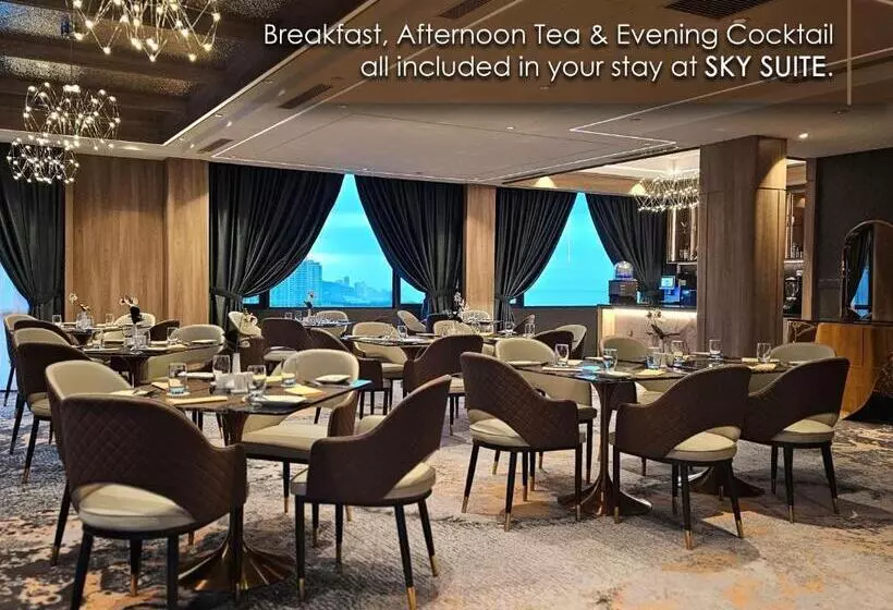 Hompton Hotel by The Beach