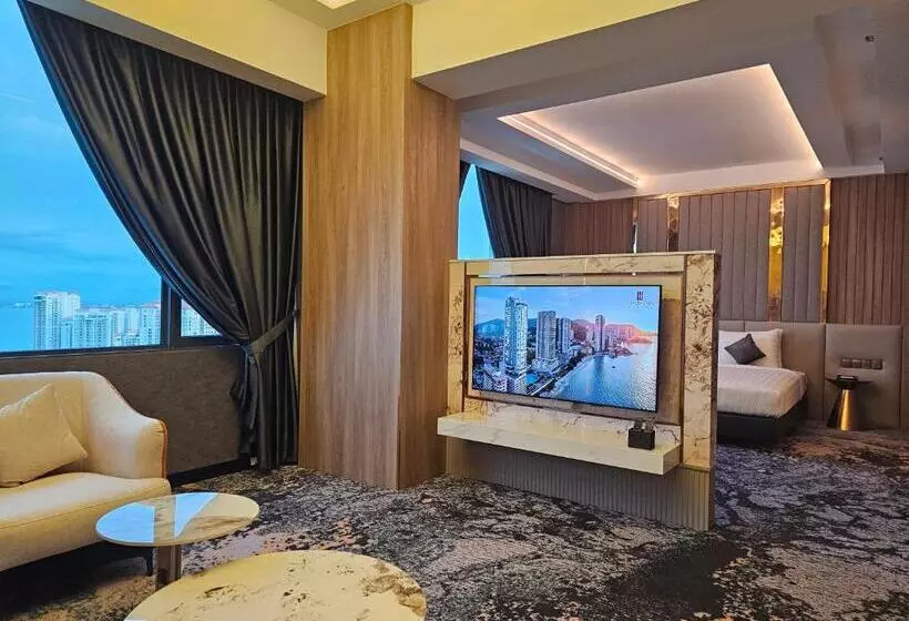 Hompton Hotel by The Beach