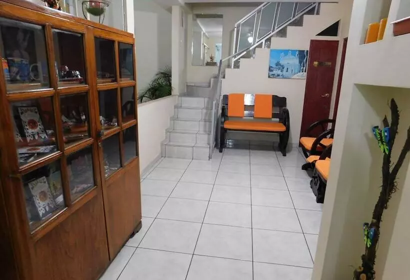 ホテル San Jose Hostal