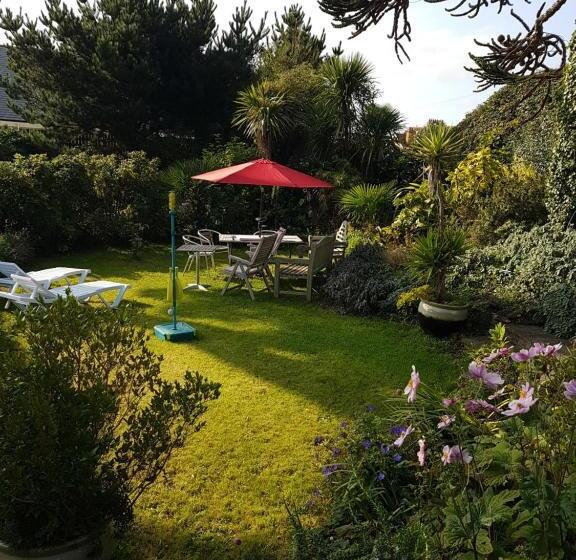 Pension (Hôtel basse catégorie) Norwegian Wood