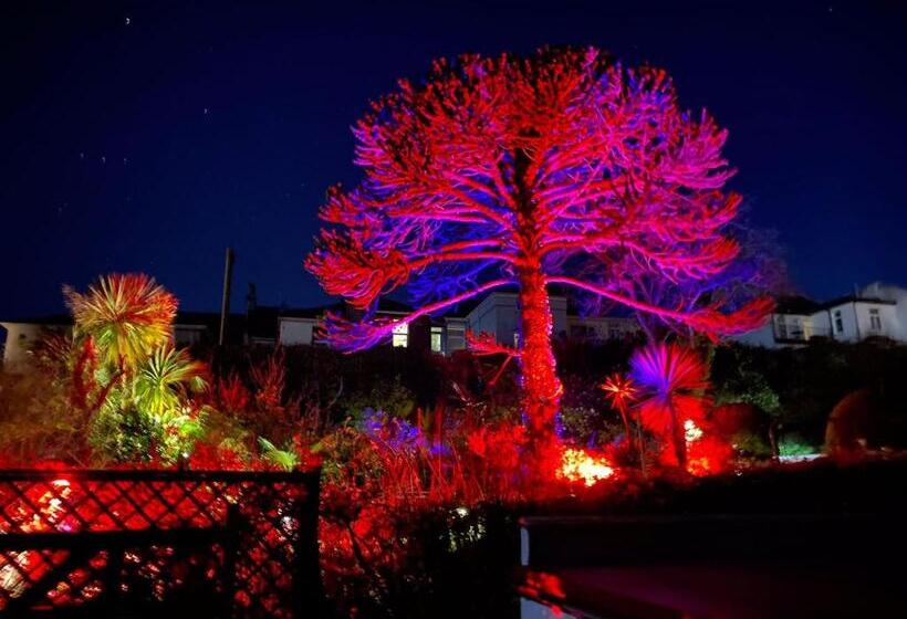 Pension (Hôtel basse catégorie) Norwegian Wood