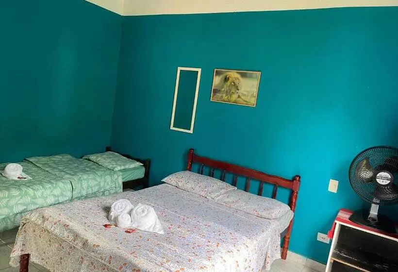 Majatalo Suítes Doce Lar