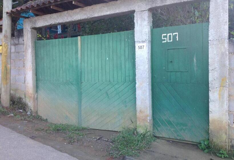 پانسیون Suítes Doce Lar