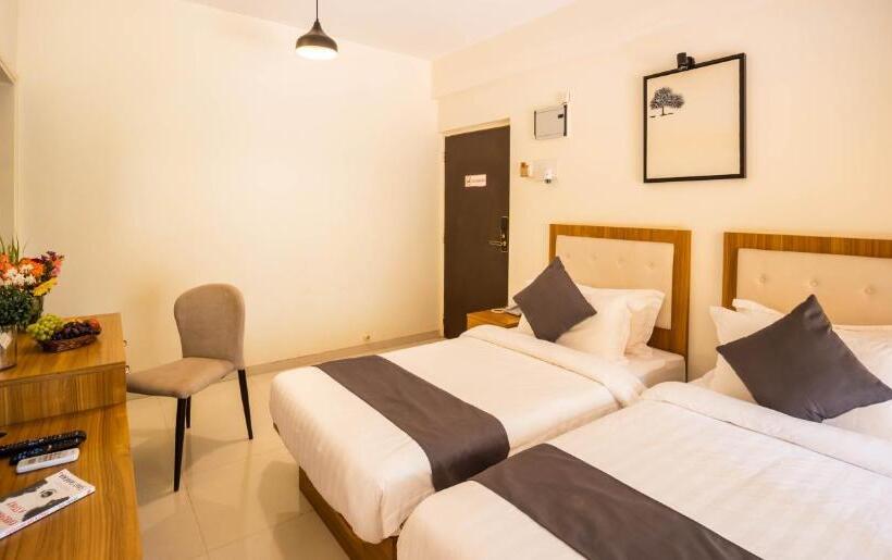 Reemz Beach Heaven , Anjuna