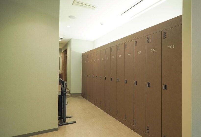 Leo Yu Capsule Hotel Funabashi