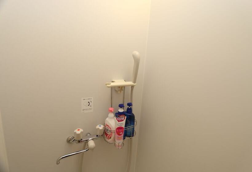 בית מלון כפרי Sloth Glamping