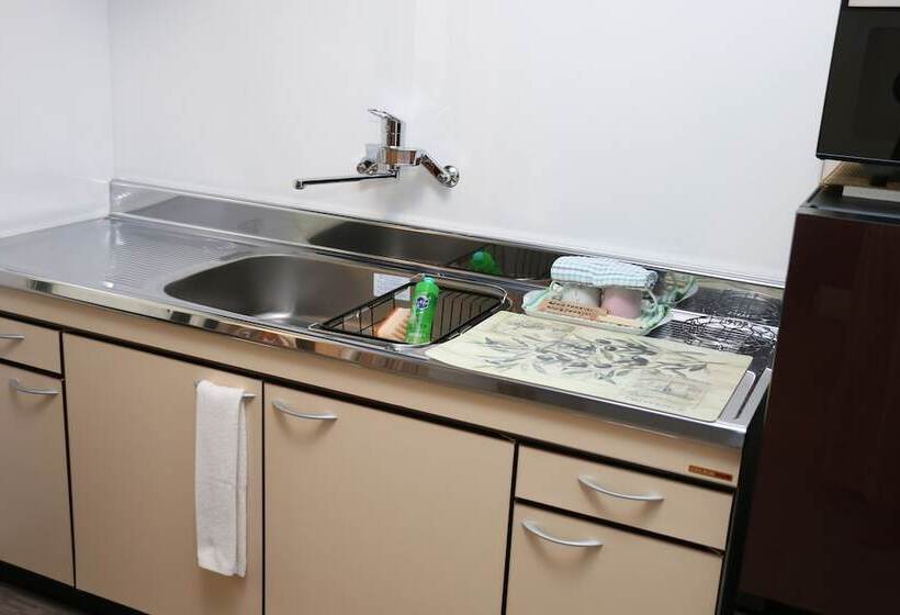 בית מלון כפרי Sloth Glamping