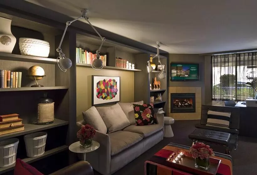 Adina Apartment Hotel South Yarra