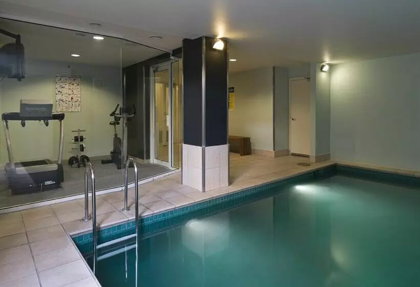 Adina Apartment Hotel South Yarra