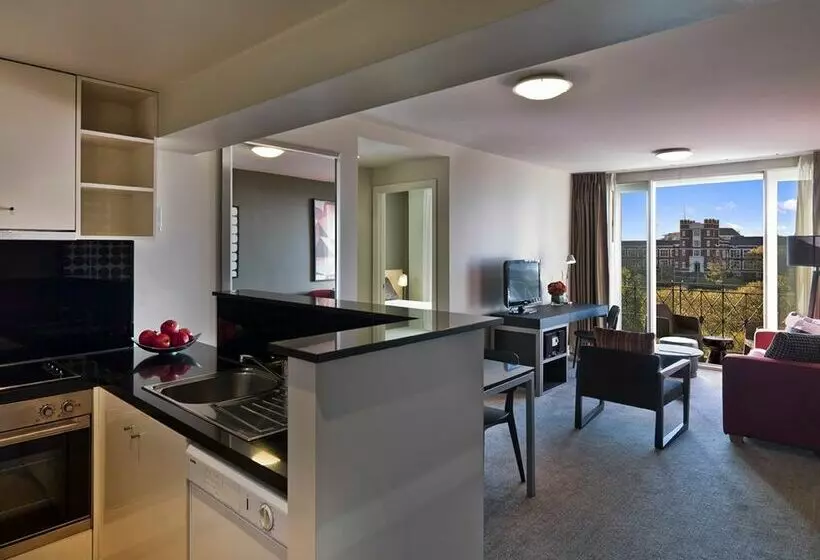 Adina Apartment Hotel South Yarra