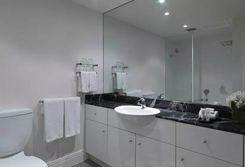 Adina Apartment Hotel South Yarra