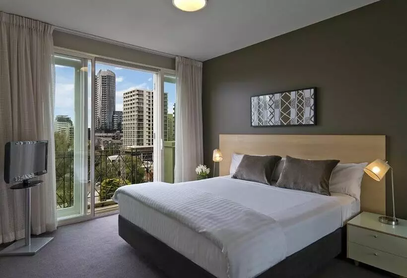 Adina Apartment Hotel South Yarra