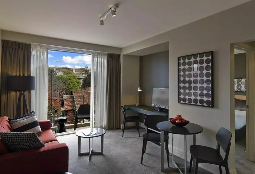 Adina Apartment Hotel South Yarra