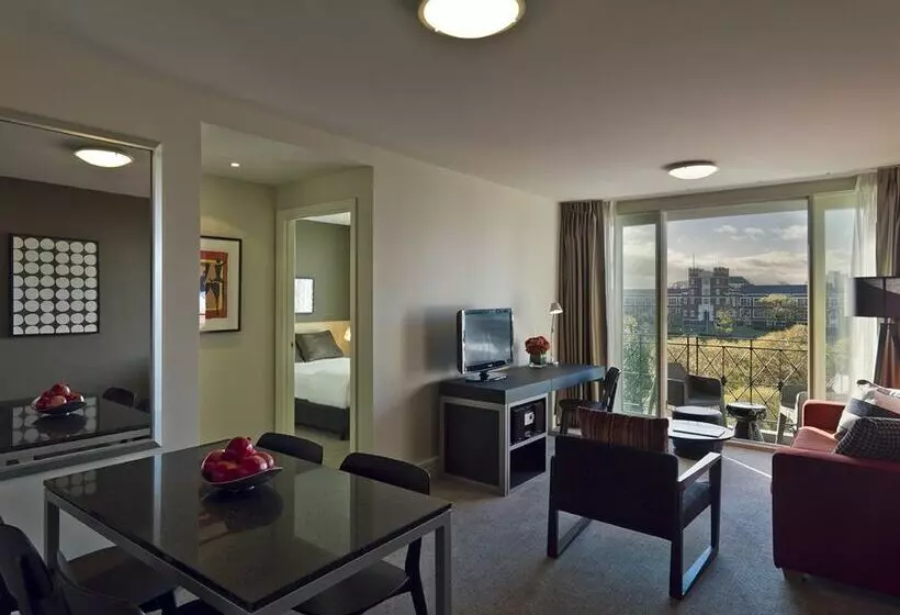 Adina Apartment Hotel South Yarra
