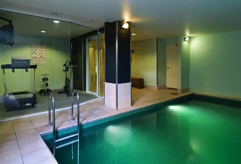 Adina Apartment Hotel South Yarra