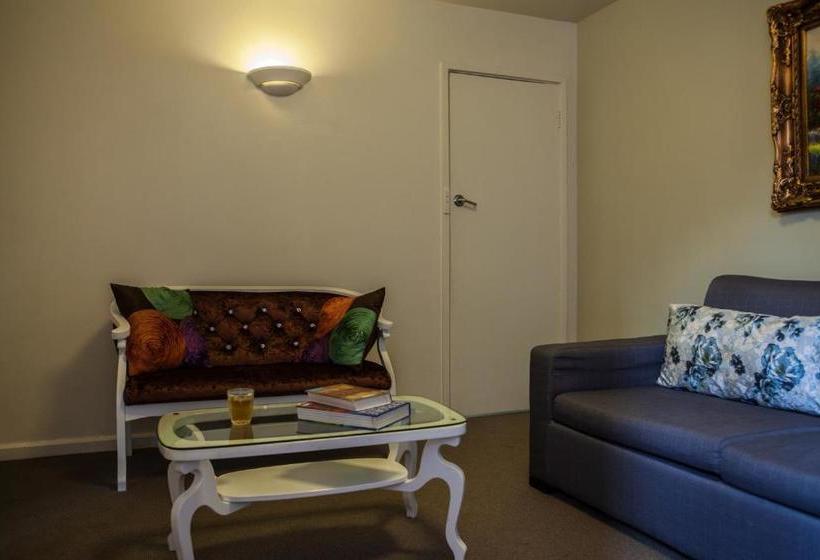 Albert Heights Serviced Apartments