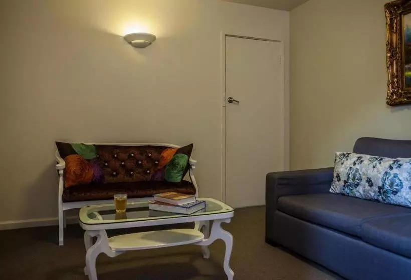Albert Heights Serviced Apartments
