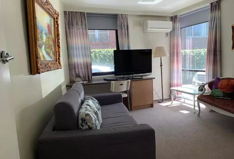 Albert Heights Serviced Apartments