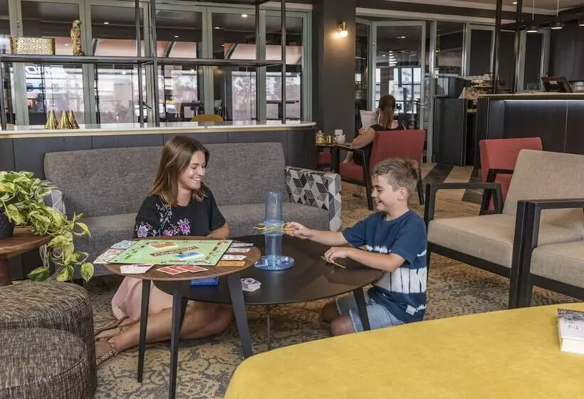 בית מלון כפרי Burnett Riverside