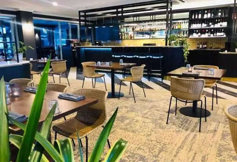 בית מלון כפרי Burnett Riverside