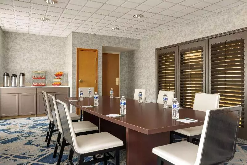 فندق Comfort Inn & Suites Greenville Near Convention Center