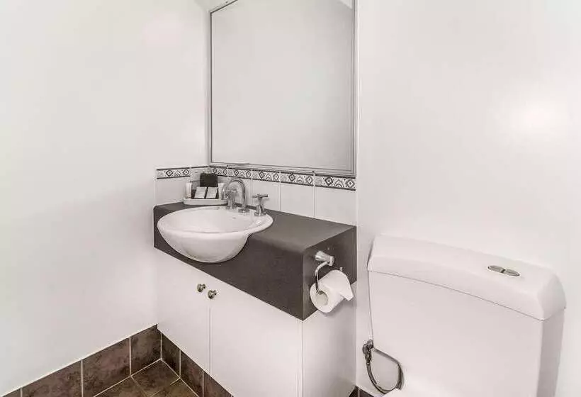 Отель Comfort Inn & Suites Karratha