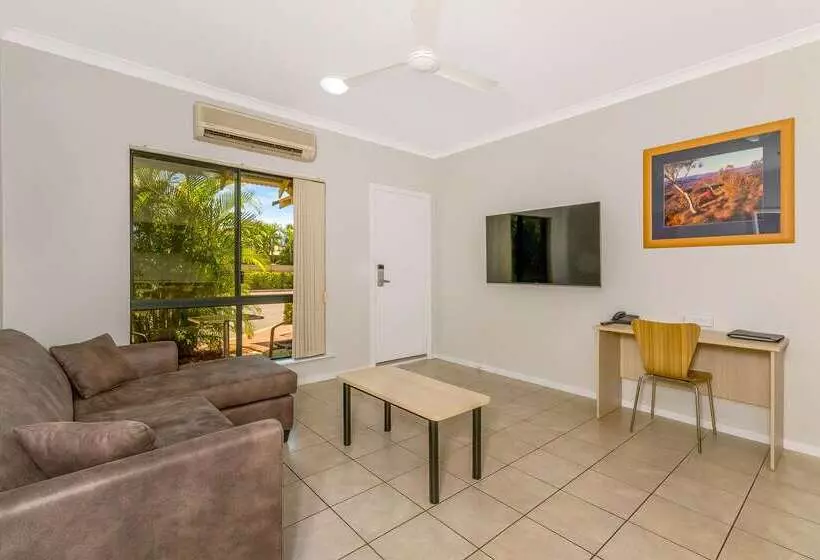 Отель Comfort Inn & Suites Karratha