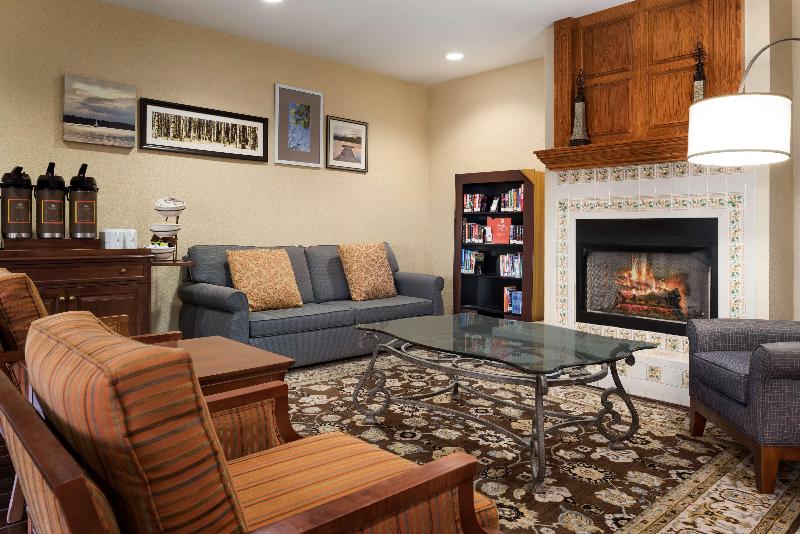 هتل Country Inn & Suites By Radisson, Topeka West, Ks