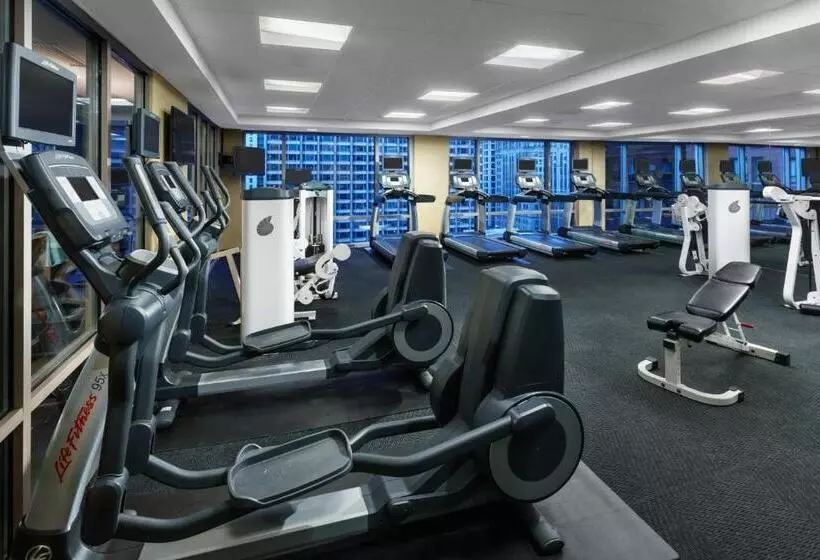 هتل Courtyard Chicago Downtown/magnificent Mile