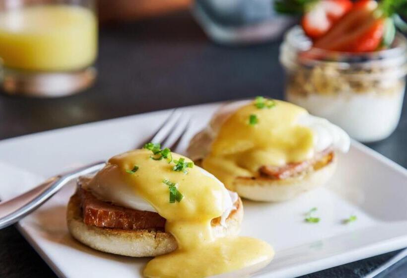 فندق Courtyard Chicago Downtown/magnificent Mile