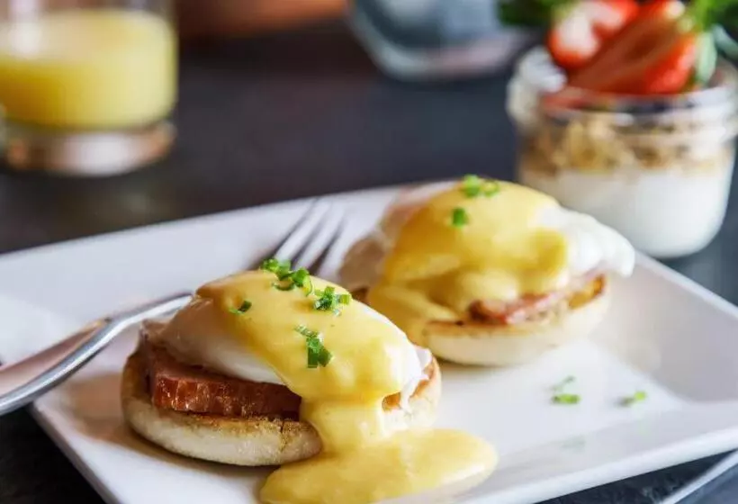 هتل Courtyard Chicago Downtown/magnificent Mile