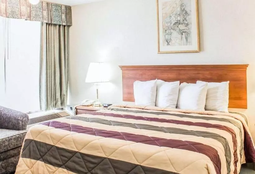 ホテル Dayspring Extended Stay