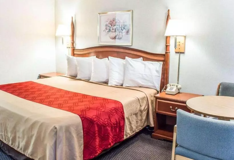 ホテル Dayspring Extended Stay