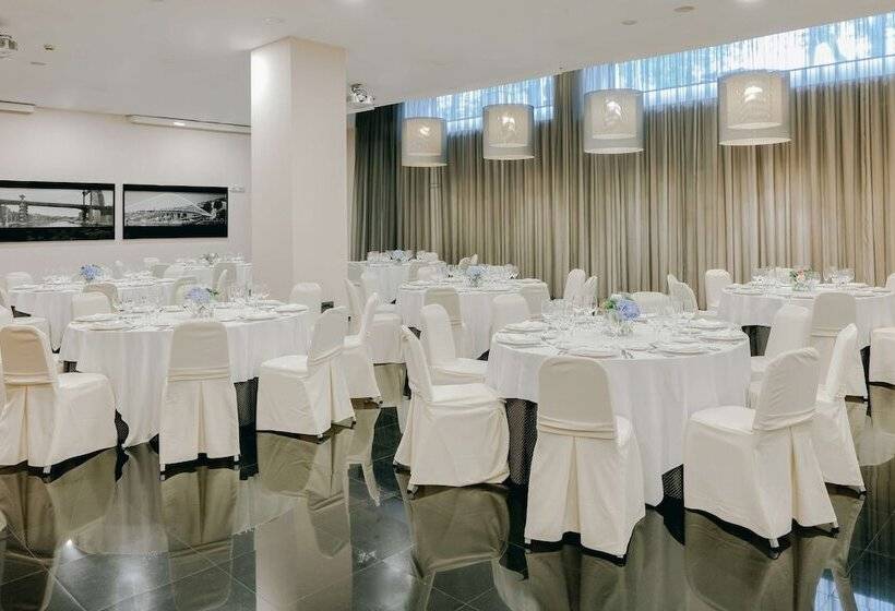 ホテル Hesperia Bilbao