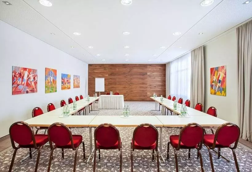 Hotel Holiday Inn Nürnberg City Centre, An Ihg