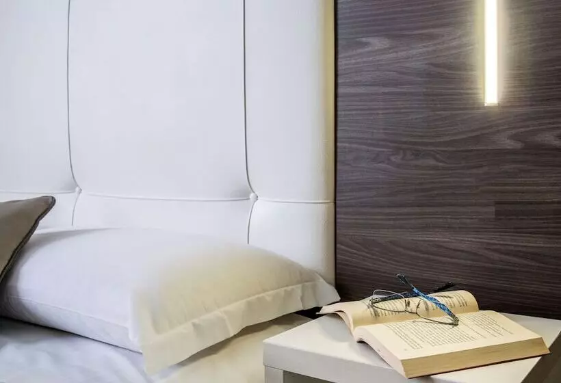 ホテル Ibis Styles Milano Centro