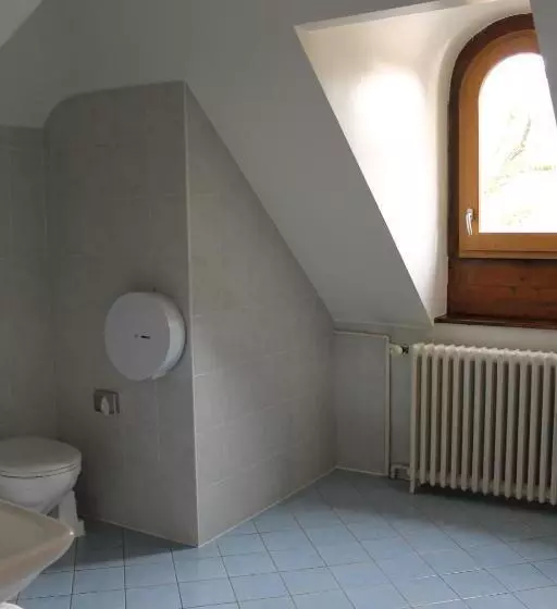 هتل Le Cénacle