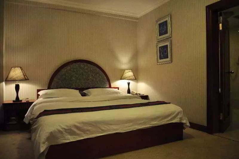 ホテル Mercure Hydro Majestic Kunming