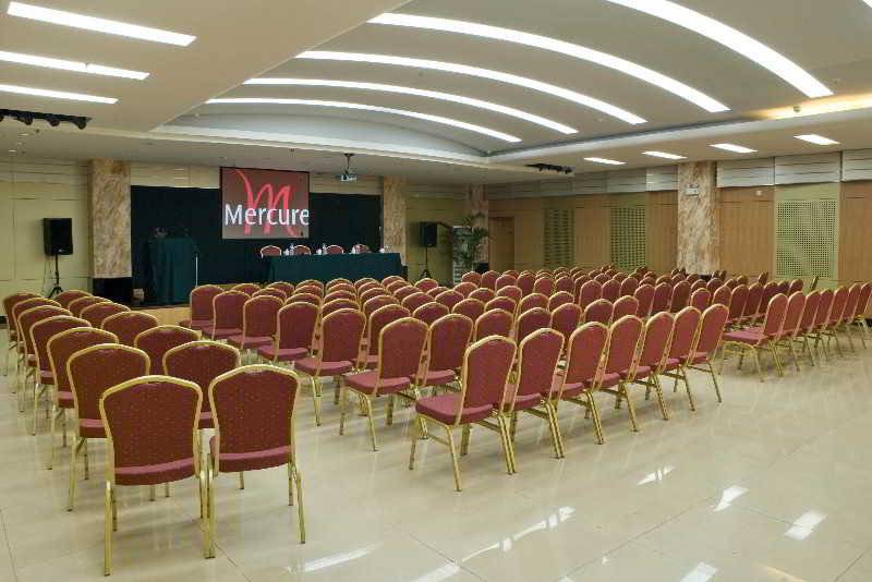 Отель Mercure Hydro Majestic Kunming