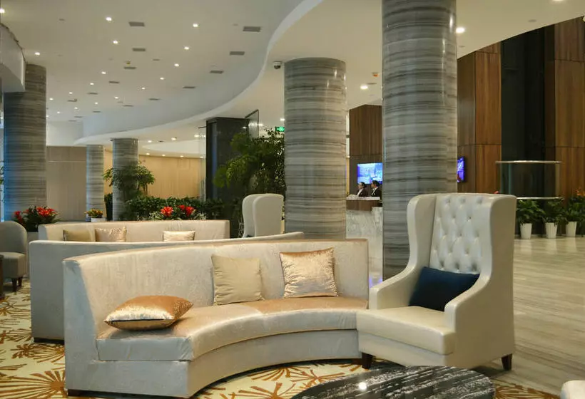 Hotelli Shanghai Noble Center