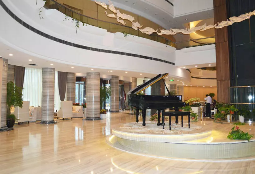 Hotelli Shanghai Noble Center